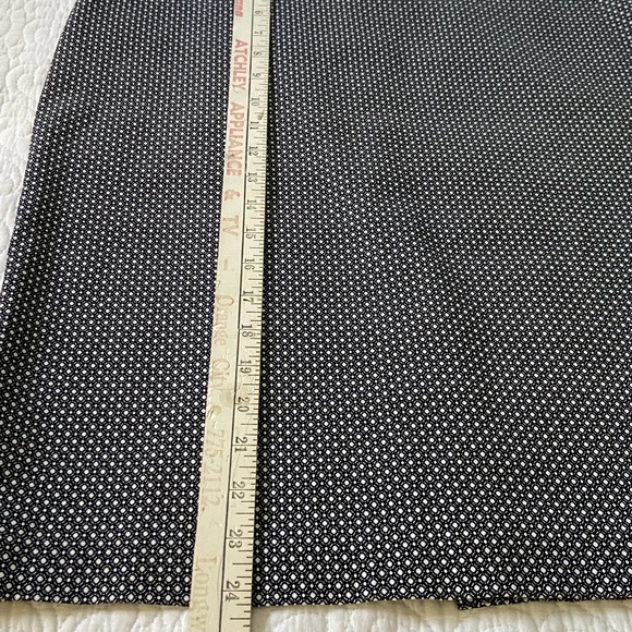 New York Clothing Co. NYCC Stretch Pencil Skirt Black and White Pattern Size L - Picture 10 of 10
